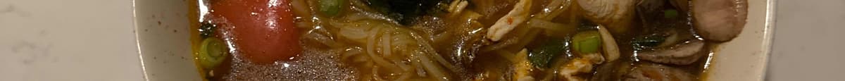 Tom Yum Noodle Soup (Medium)