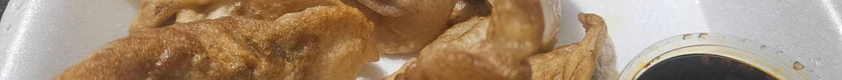 Fried Dumpling (8 Pieces)