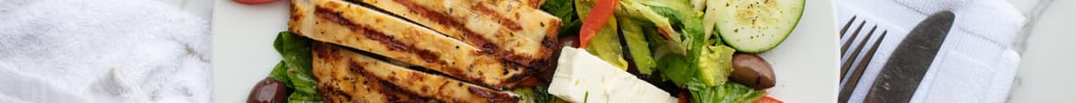 Salade grecque avec poulet grillé / Greek Salad with Grilled Chicken 