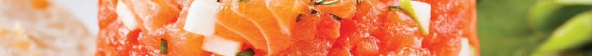 Tartare de saumon / Salmon Tartar