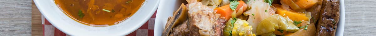 Royal Couscous boeuf , poulet , merguez