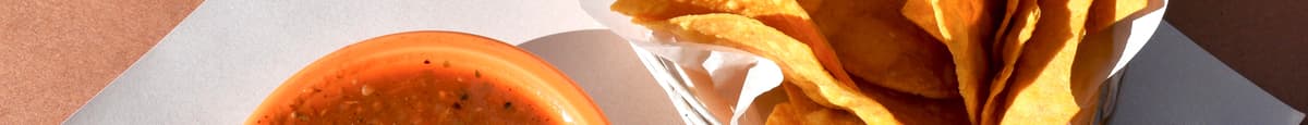 Corn Tortilla Chips & Roasted Salsa Fresca