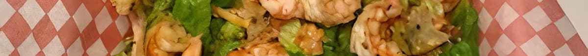 Ensalada mestiza aux crevettes / Mixed Salad With Shrimp