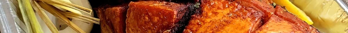 Crispy pork belly  with lechon sauce
