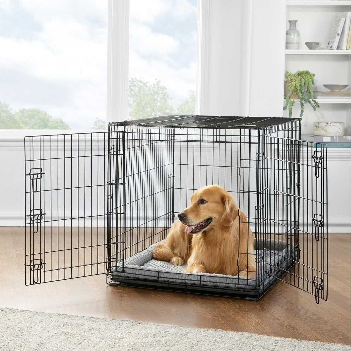 Petsmart dog store crates in store