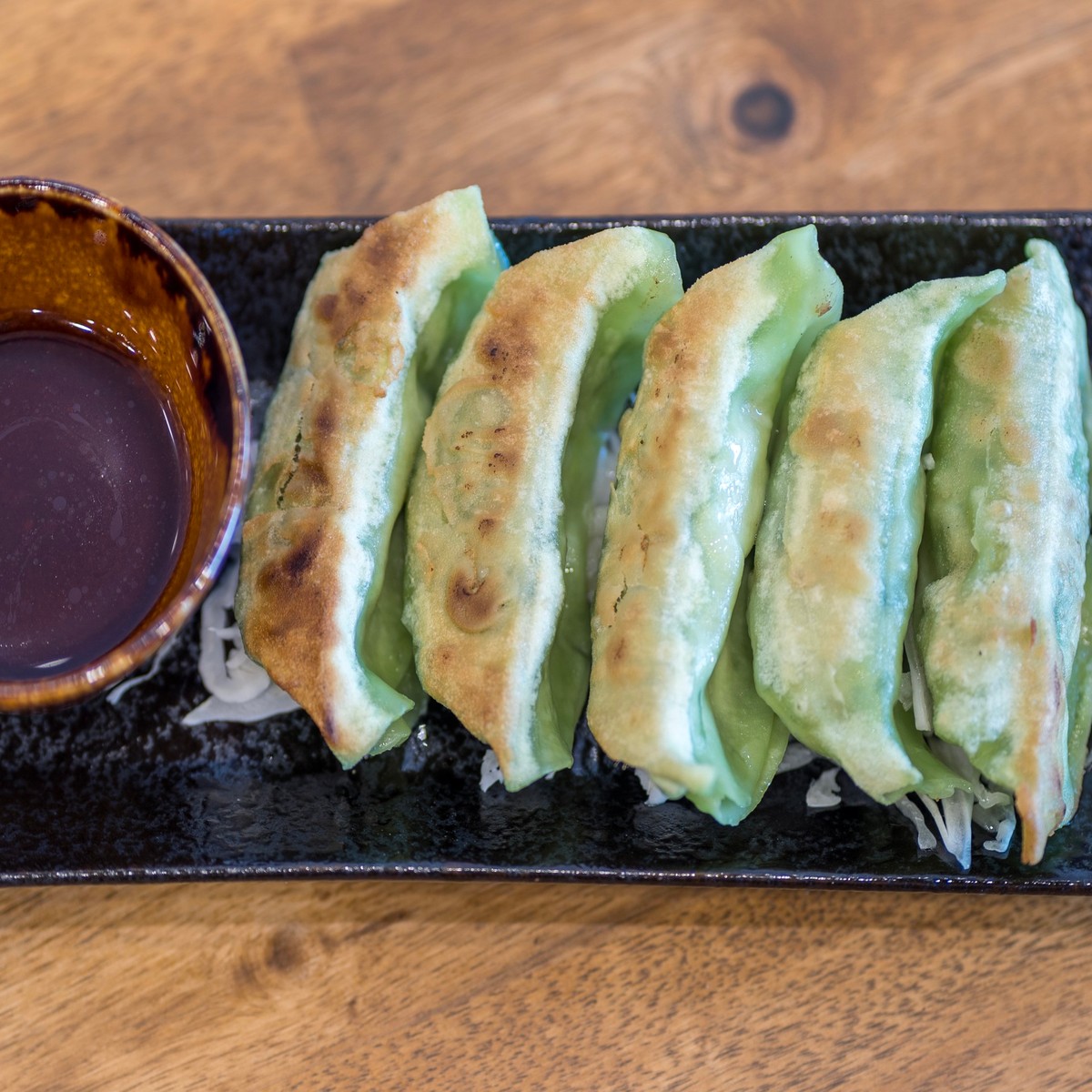 Enjoy Veggie - O Guioza é conhecido como pastel japonês e