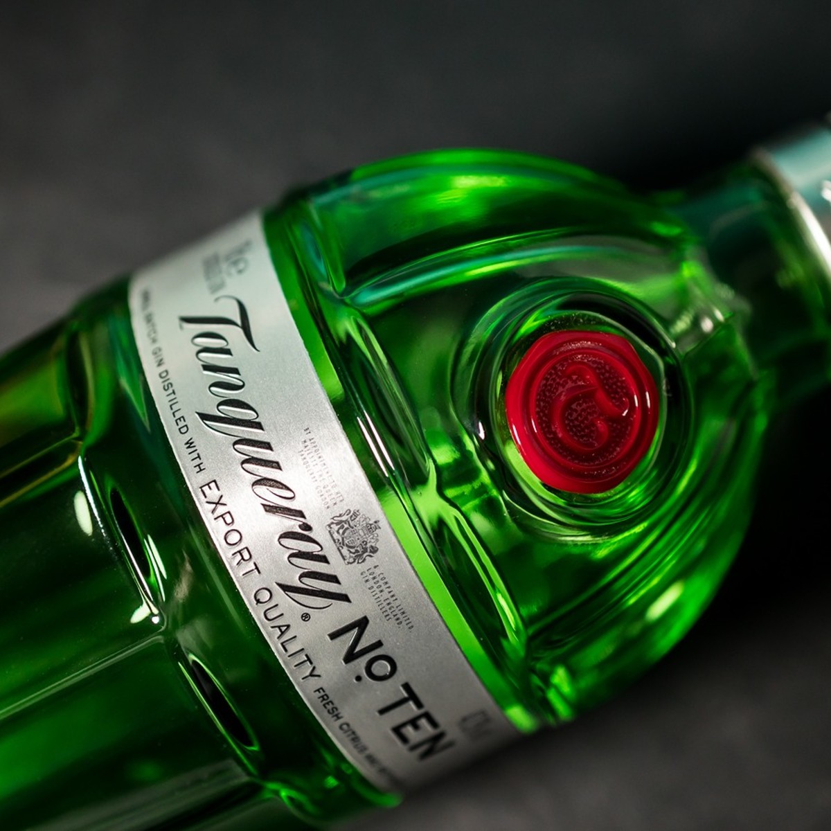 Tanqueray London Dry Gin, 750 ml, 47% ABV