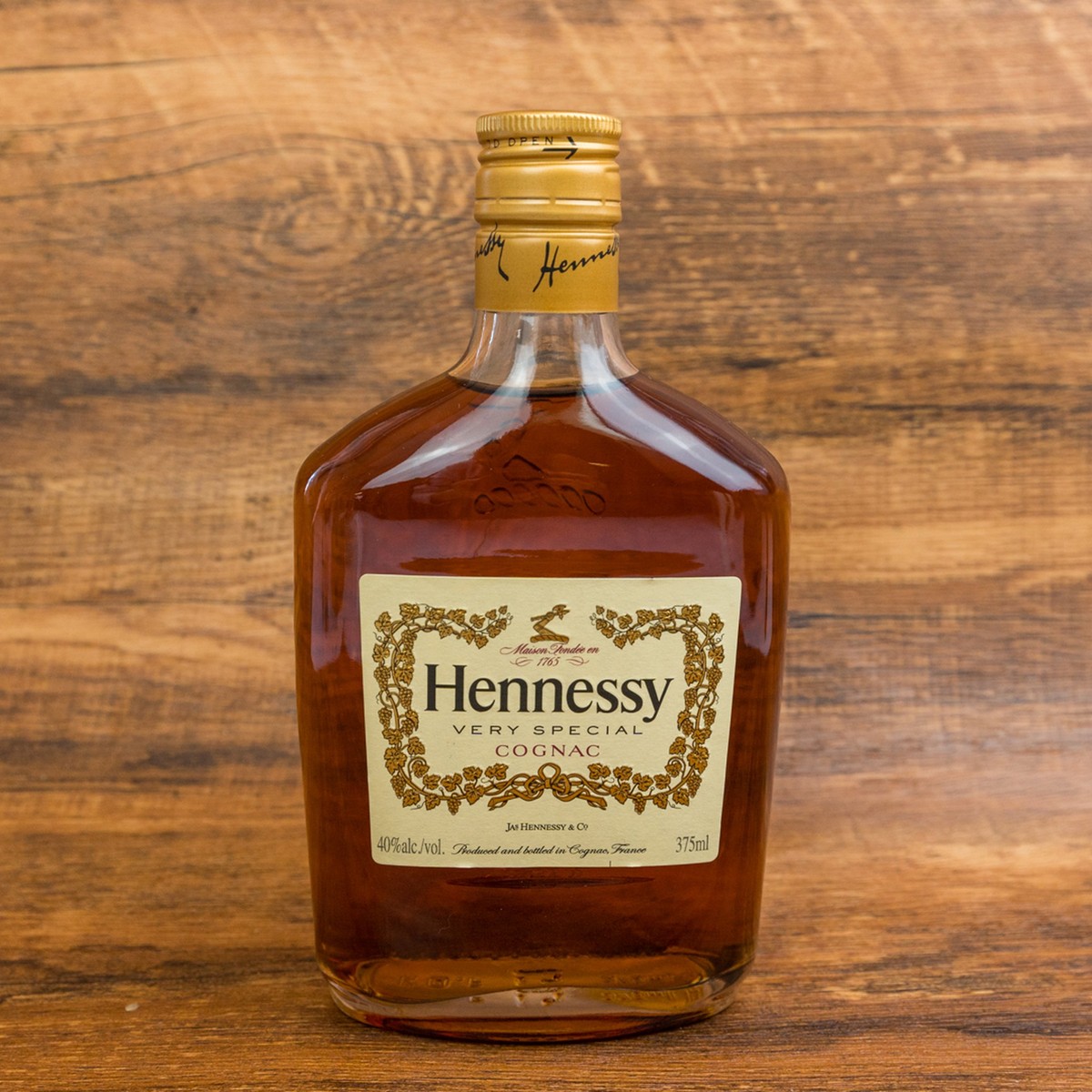 Hennessy Cognac VSOP Grande Reserve 1975. Must have