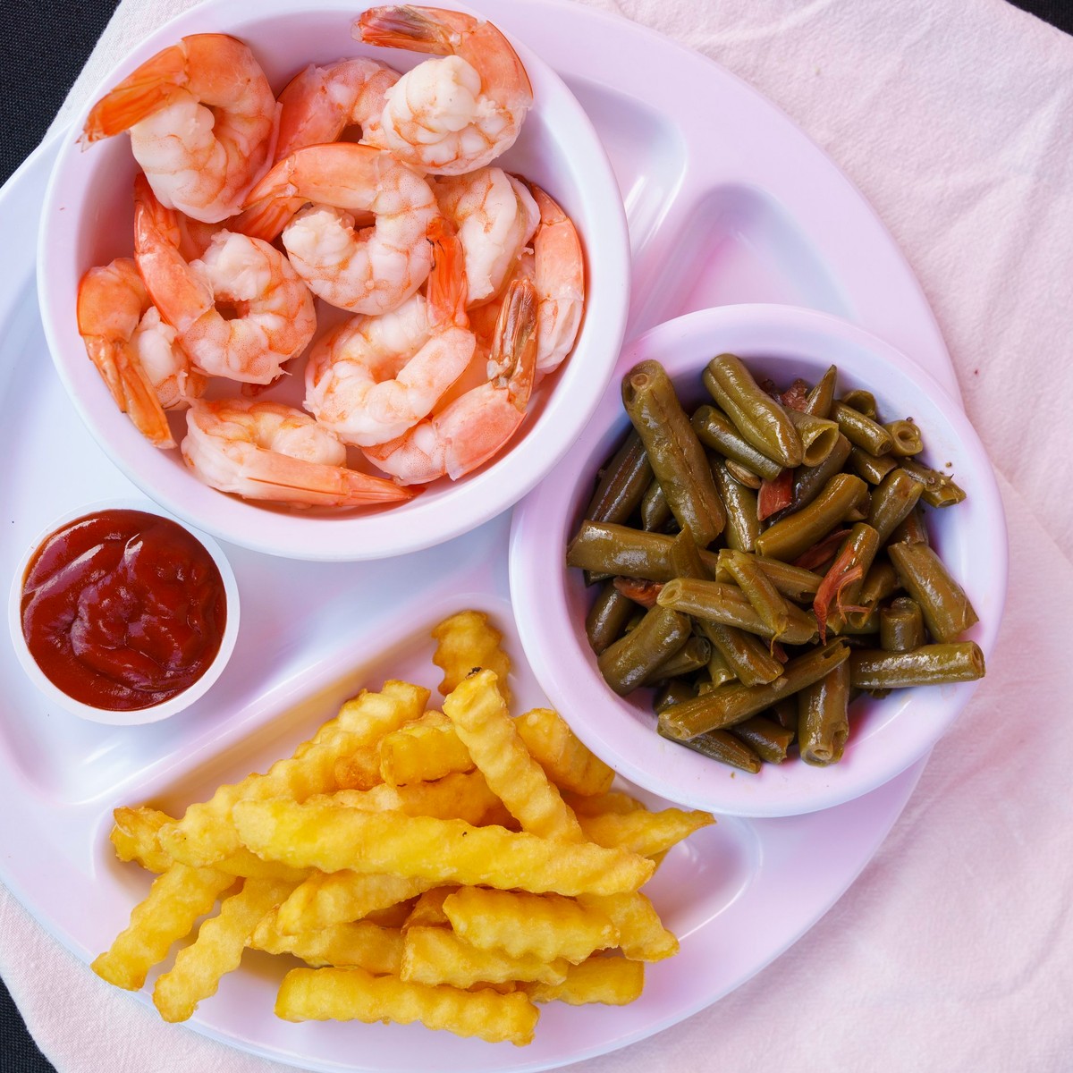 Off The Hook Seafood Restaurant in Rolesville, North Carolina