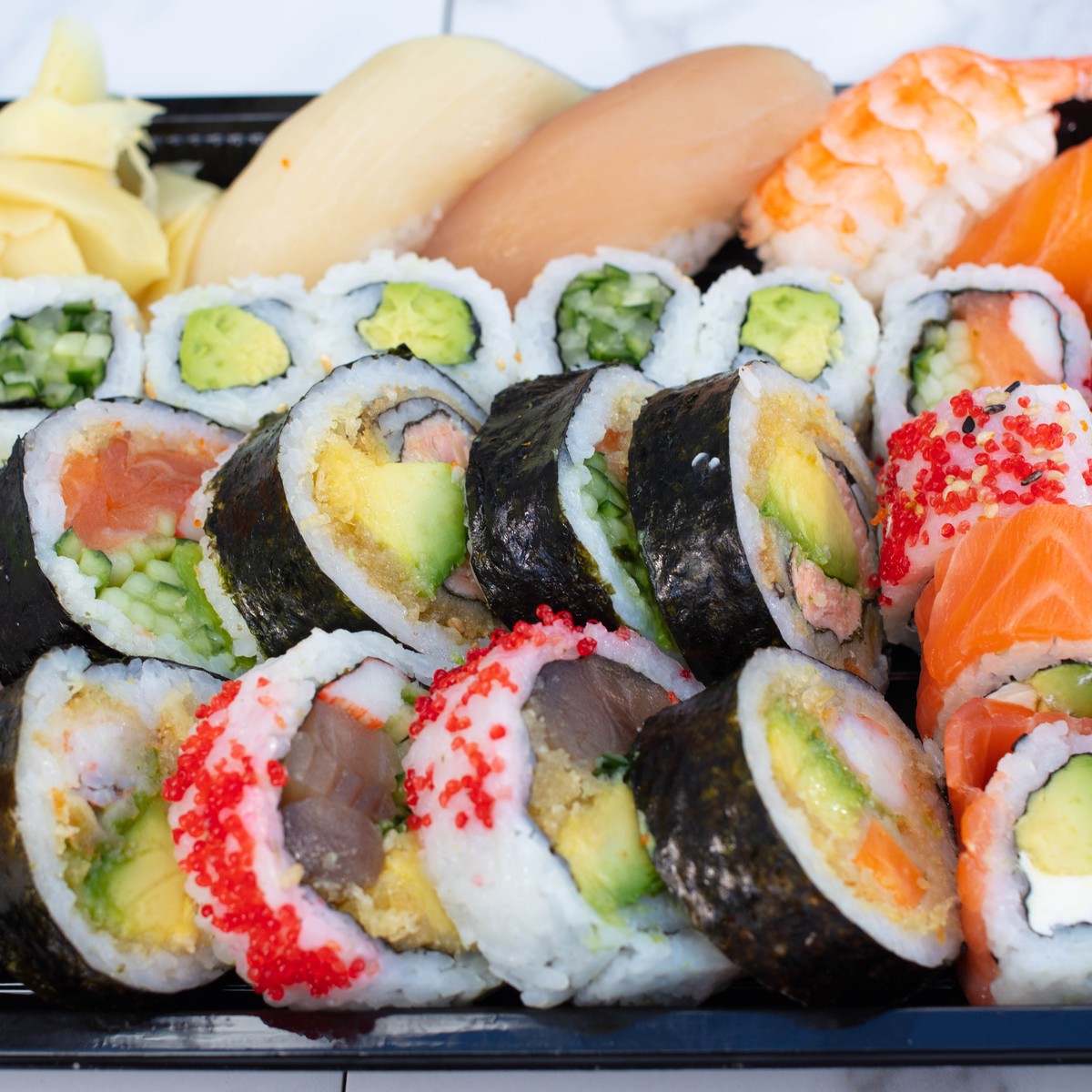 Combo sushis assortis 12 morceaux