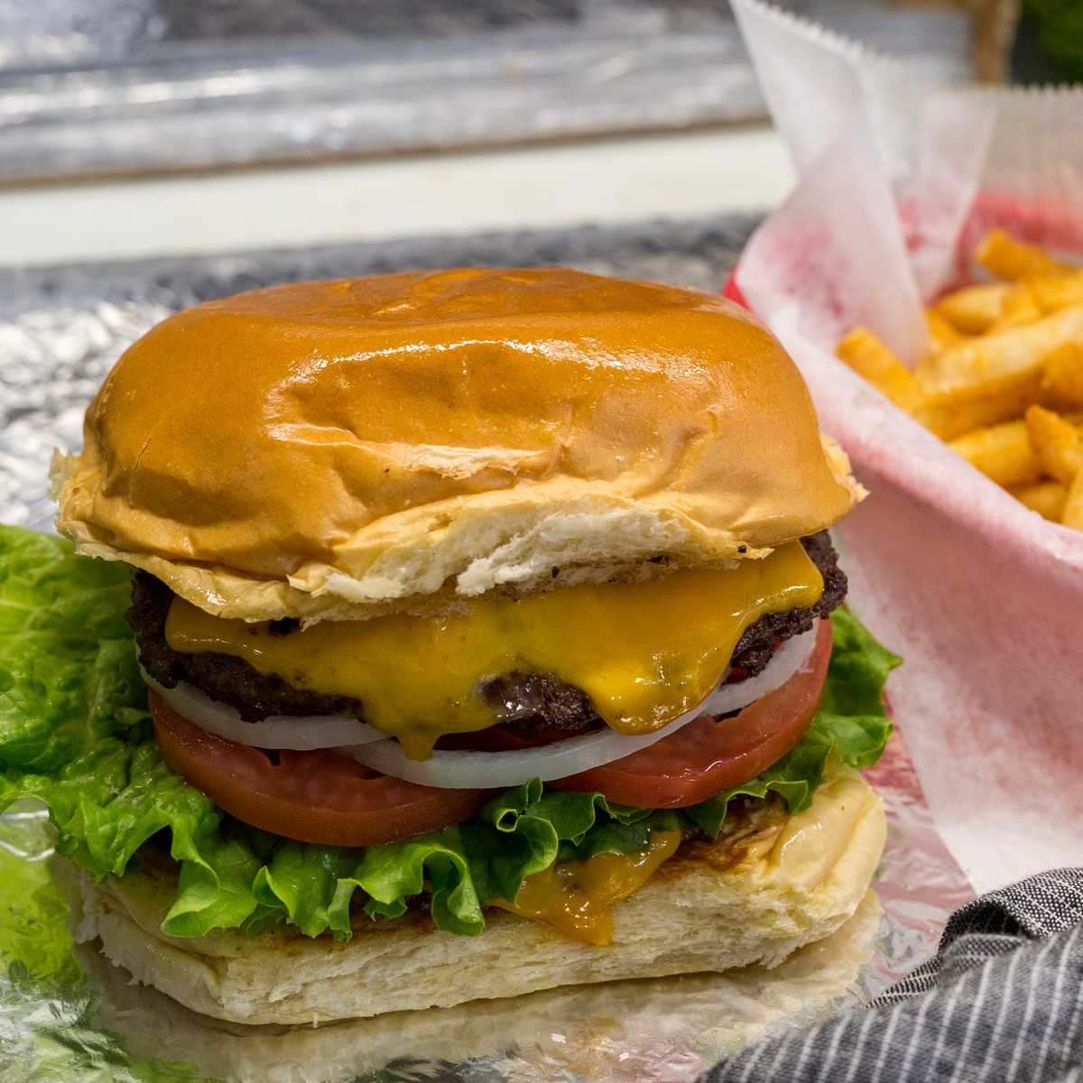 Marao Burgers - Framingham, MA Restaurant, Menu + Delivery