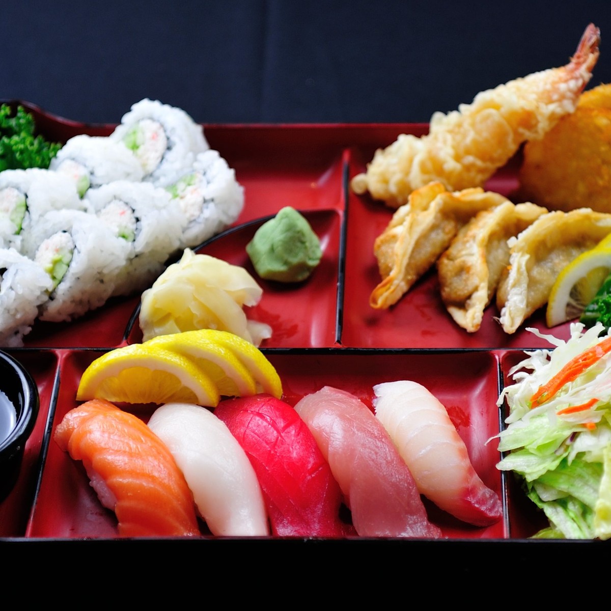 Bellevue - Tobiko (Flying Fish Roe) Nigiri