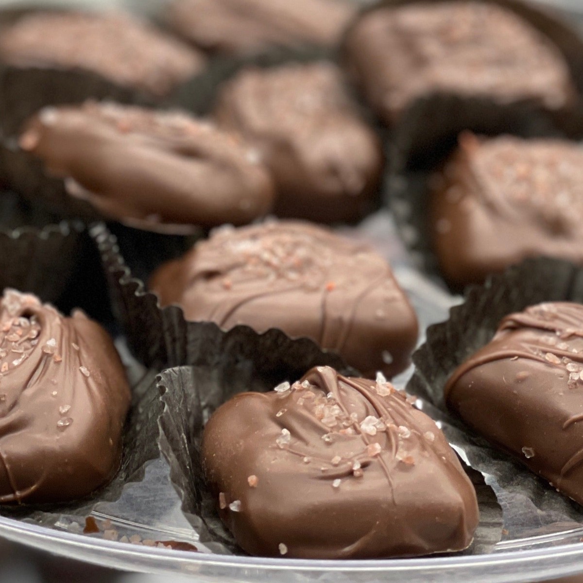 Old Fashioned Caramels - Buttery Soft, Melt-In-Your-Mouth – Lillie Mae  Chocolates and Caramels