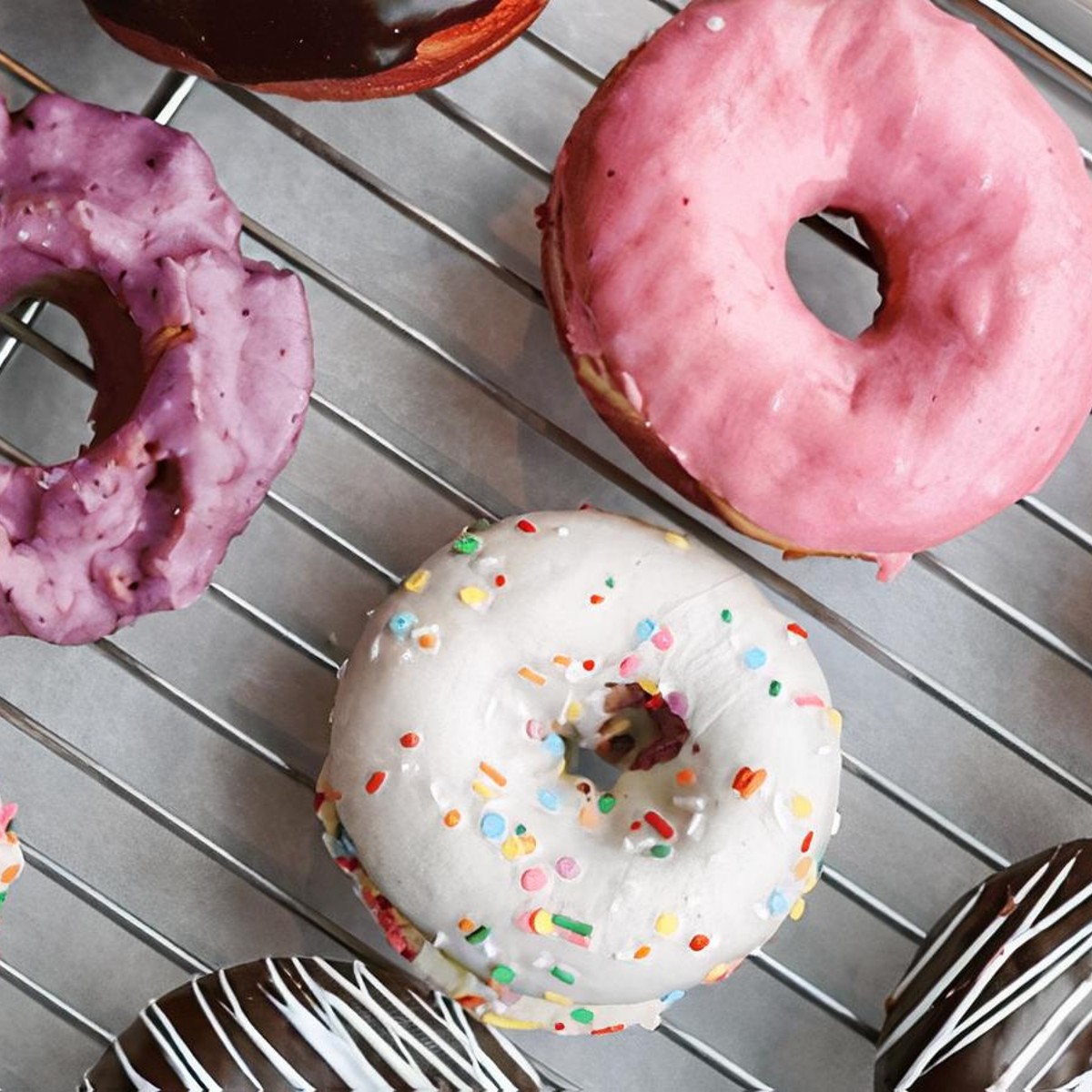 Stan's Donuts & Coffee - Schaumburg Illinois Bakery - HappyCow