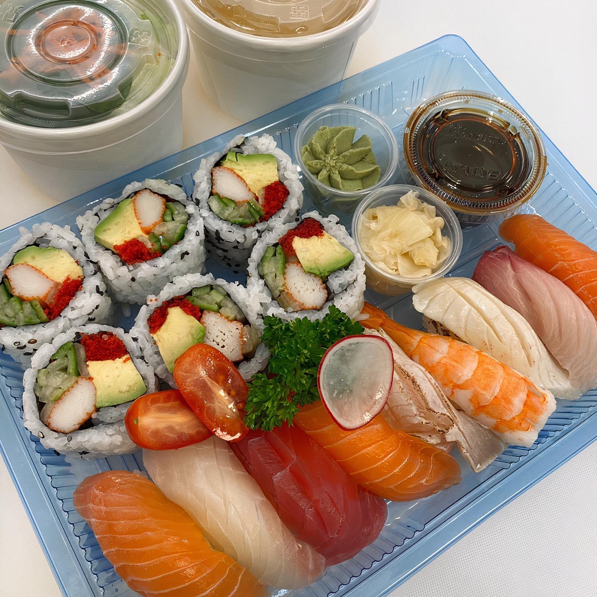 AL15. Flying Fish Roe Sushi (2 pcs)