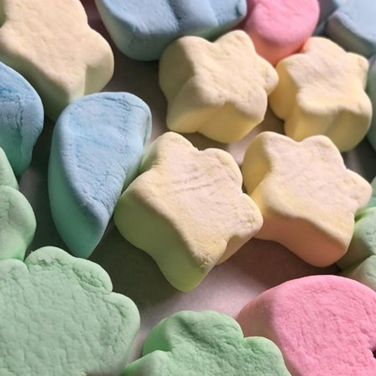 Lucky Charms® Marshmallows – Freeze Dried Bites