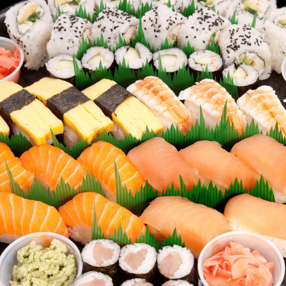 Assorted sushi set 11pcs