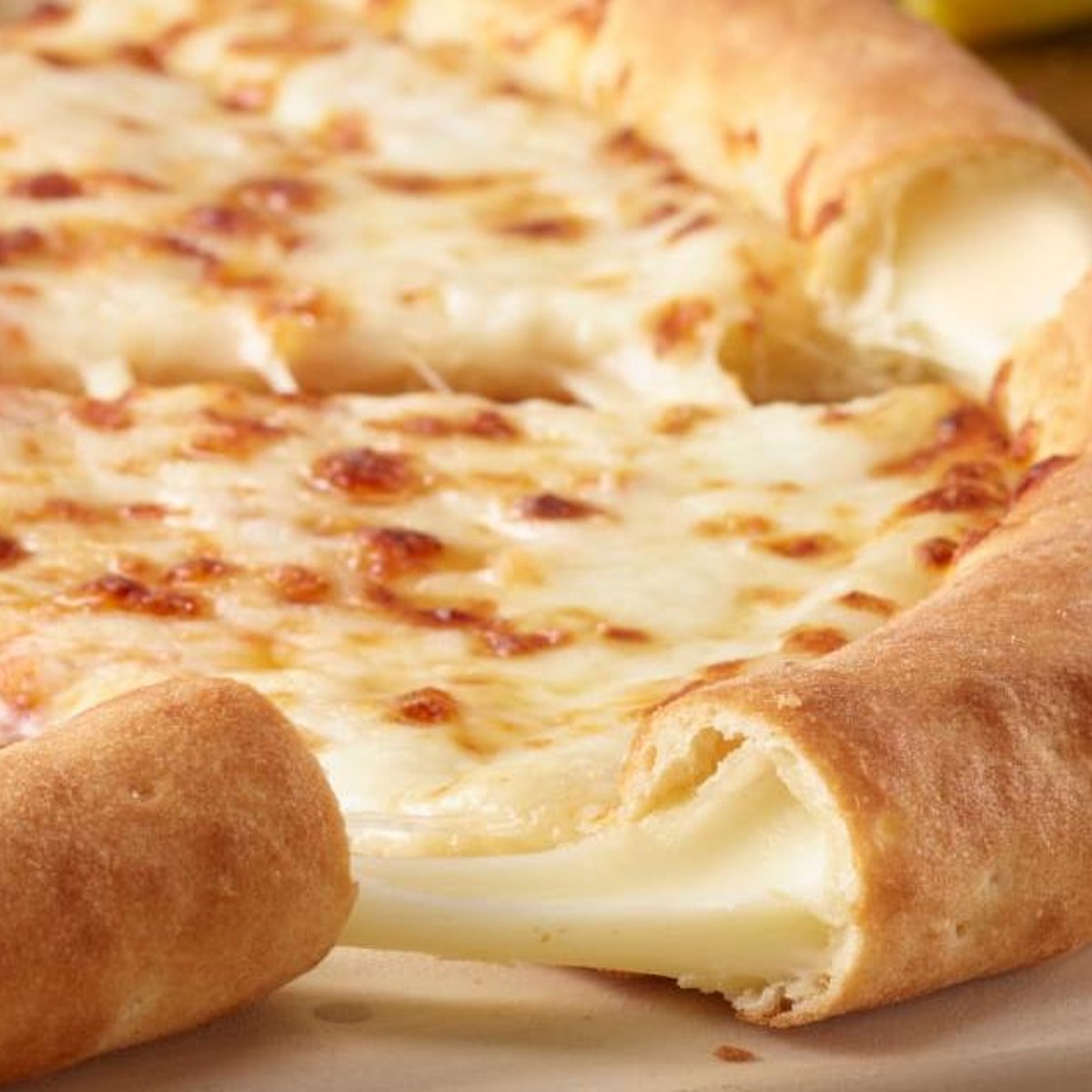 Papa Johns Fuels Fandom with New Garlic Epic Stuffed Crust Pizza