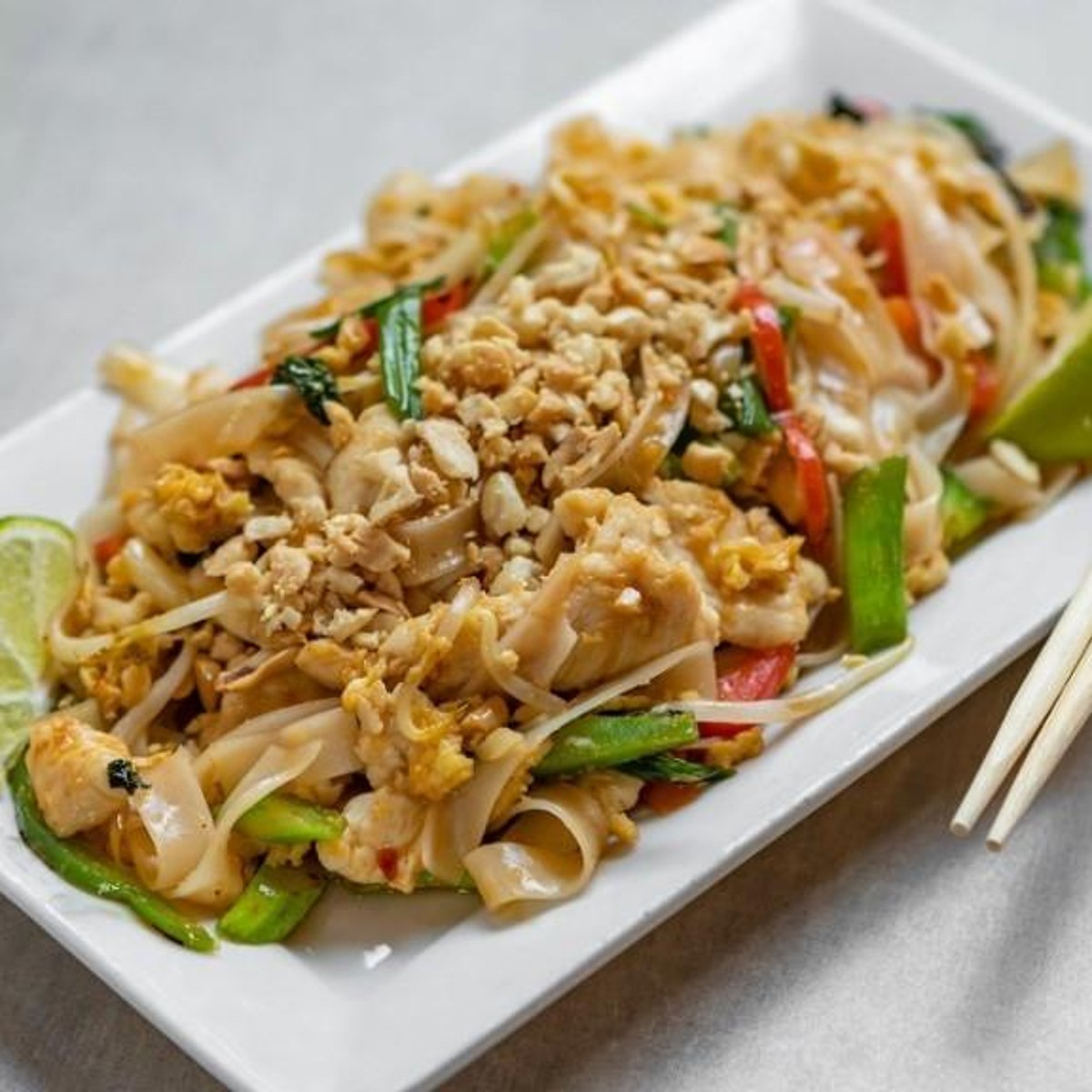 Downtown Overland Park home to new Lulu's Thai Noodle Shop