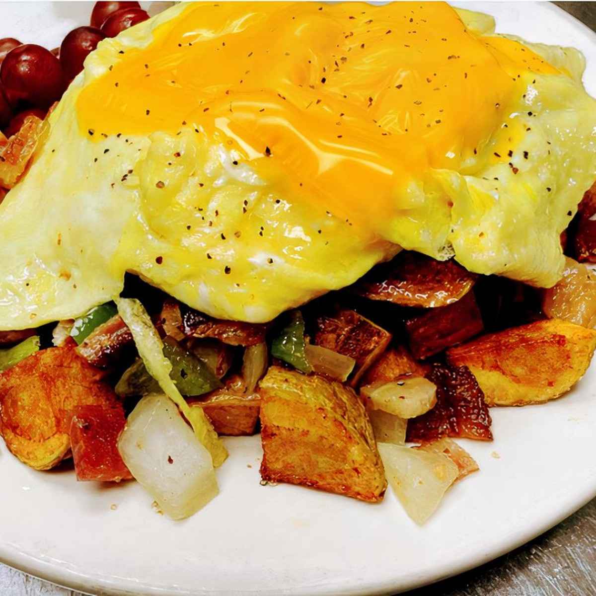 Breakfast Hash Brown And Egg Skillet - Fetty's Food Blog
