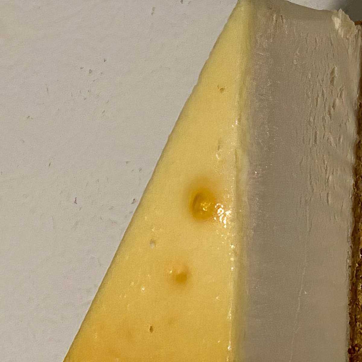 Käse weiße punkte