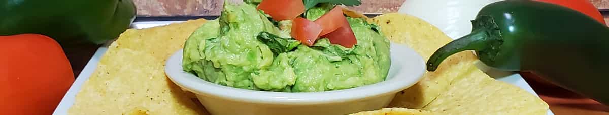 Guacamole 8oz (With Chips)