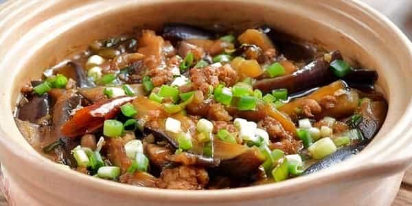 Braised Eggplants with Grinded Pork Rice Bowl