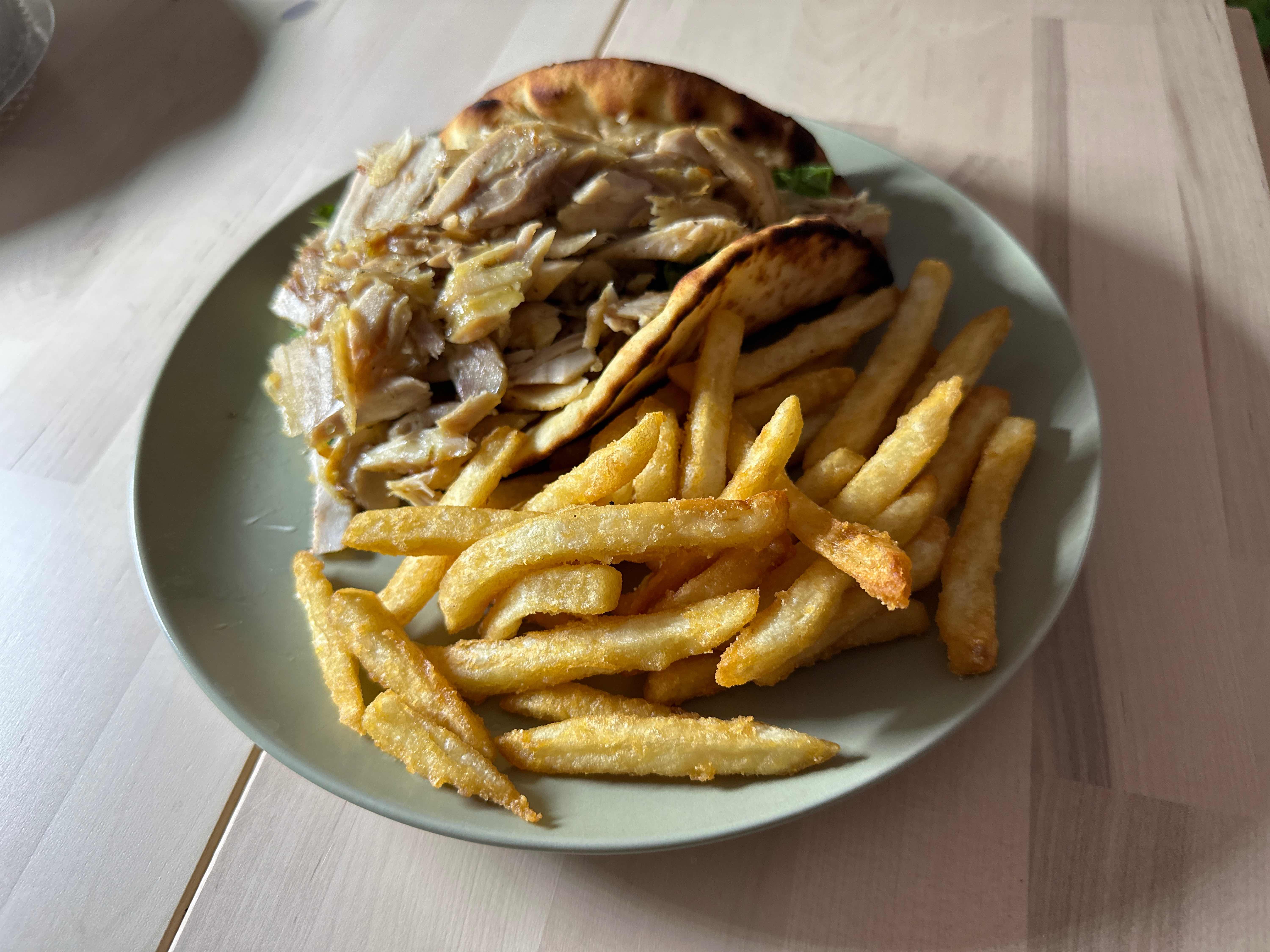 BZ Grill is a Greek Restaurant that serves the Best Gyro In NY Since 2005