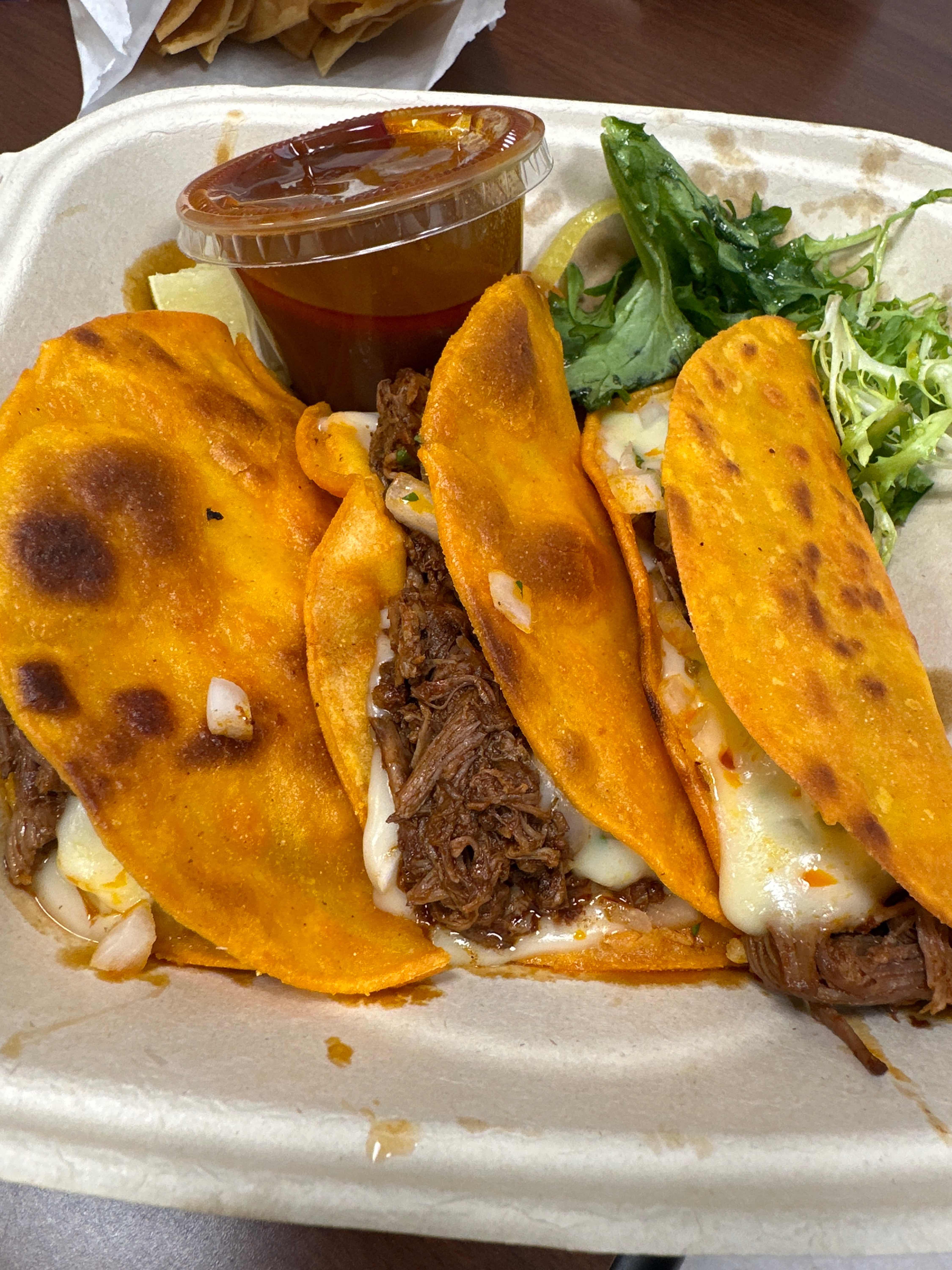 Refrigerador Para El Queso Y Vitrina Para Secar La Carne Seca Plancha Para  Hamburguesas O Tacos Todo Por 699 for Sale in Richmond, CA - OfferUp